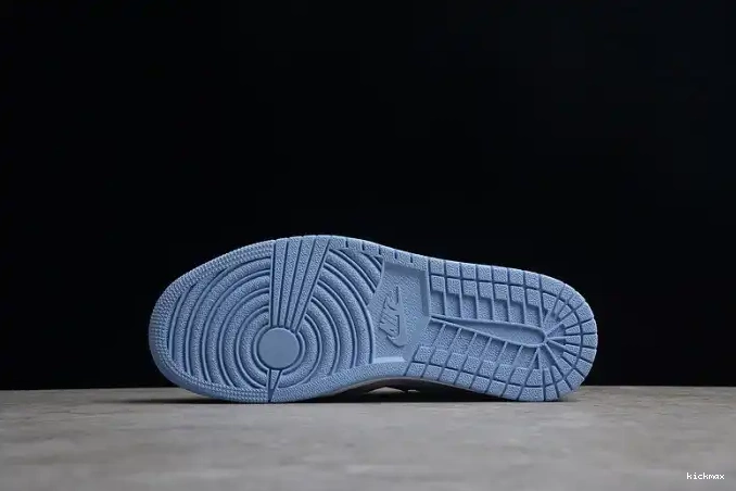 Cheap Jordan Blue (W) DC0774-050 1 Low University 0607